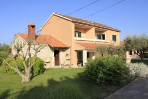 Alleinstehendes Haus, Verkauf, Nin, Nin