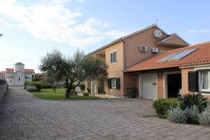 Alleinstehendes Haus, Verkauf, Nin, Nin
