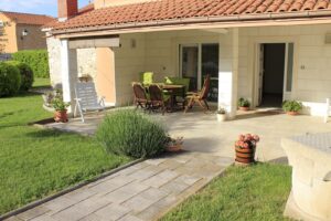 Alleinstehendes Haus, Verkauf, Nin, Nin