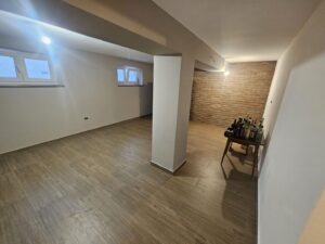 Alleinstehendes Haus, Verkauf, Nin, Nin