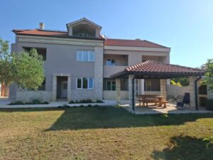 Mehrfamilienhaus, Verkauf, Privlaka, Privlaka